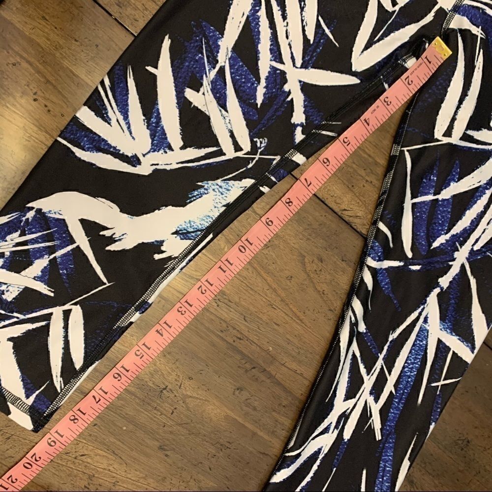 Fabletics Midrise Yoga Capri - Picture 4 of 6